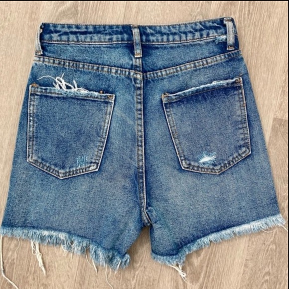 High Waisted Denim Cutoffs - Picture 3 of 3